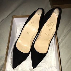Christian Louboutin So Kate’ pump size 40.5